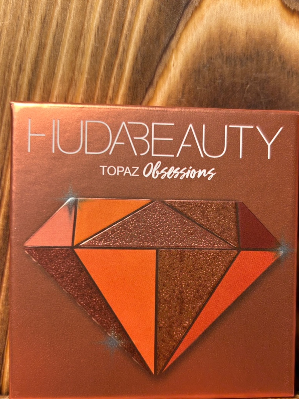 HUDA BEAUTY Topaz Obsessions Eyeshadow Palette — Orange & Copper Tones